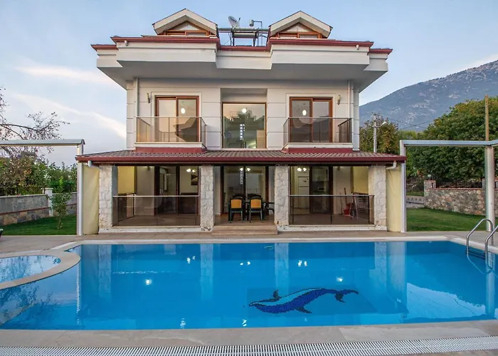 Prestij Makri 4+1 Villa, Oezel Havuzlu, Vilă *