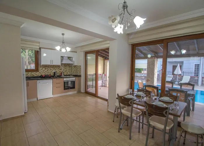 Вилла Prestij Makri 4+1 Villa, Oezel Havuzlu,